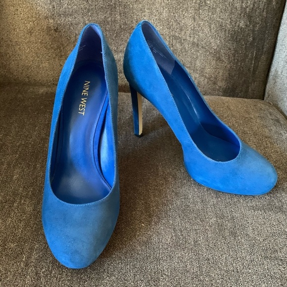 Nine West Suede Pumps - Picture 2 of 7